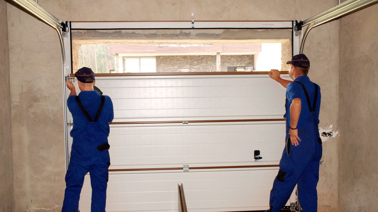 Garage Door Installation & Repair