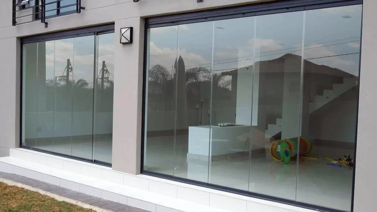 Frameless Window Installation & Replacement