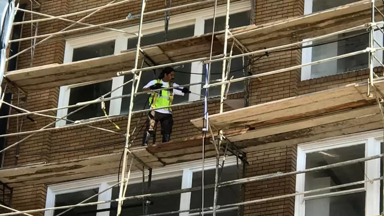 Exterior Building Washing