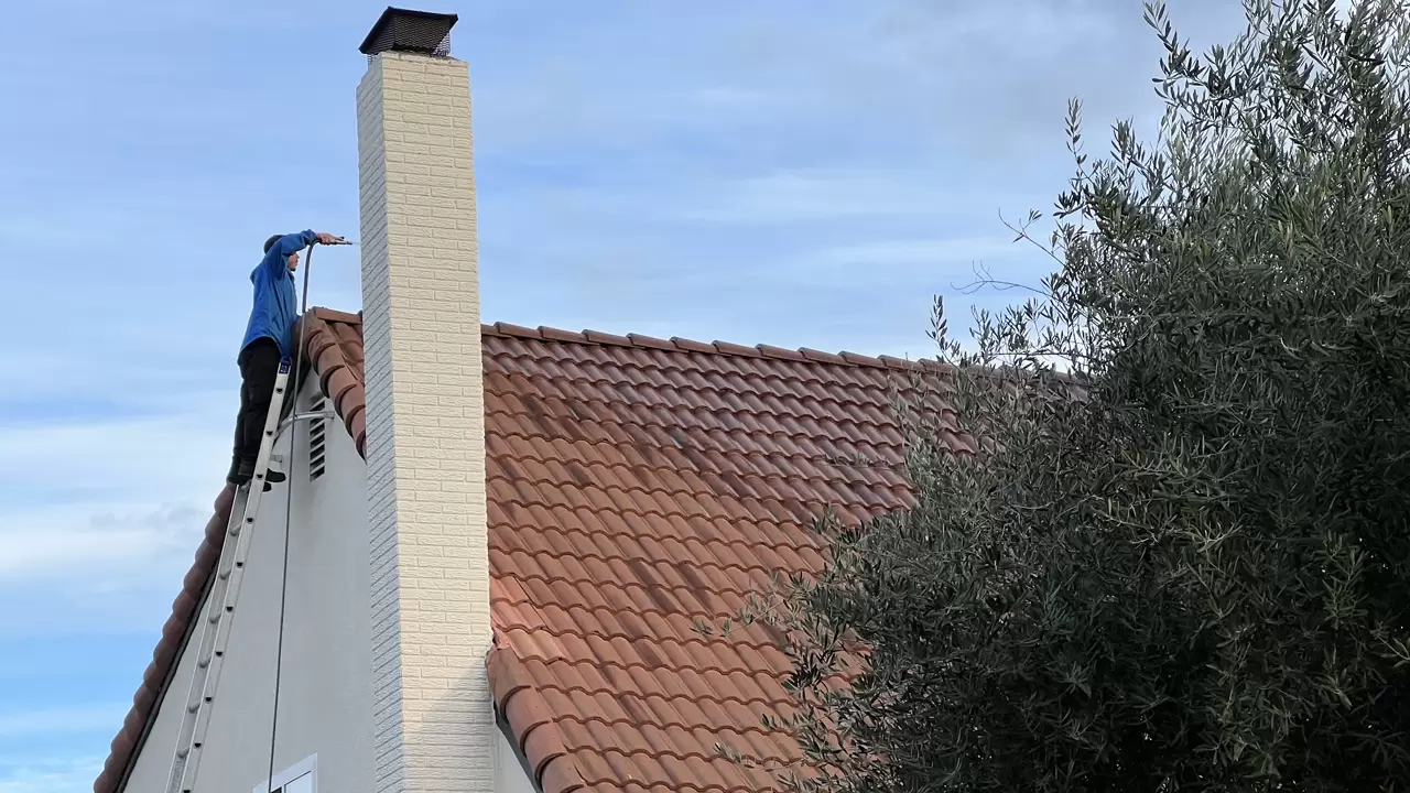 Roof Cleaning