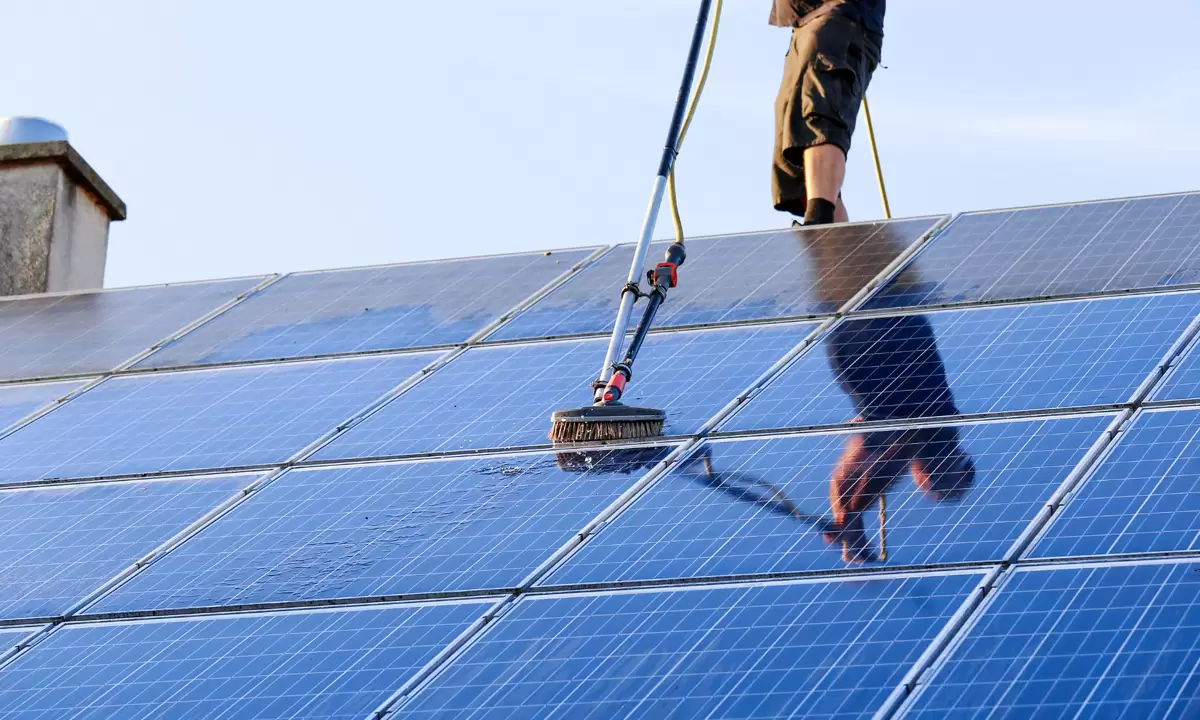 Solar Panel Cleaning﻿